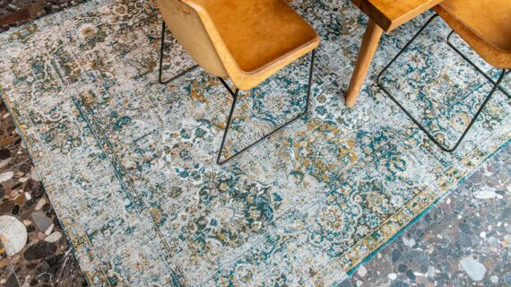 Louis De Poortere alfombra LX 9127 Antiquarian Bakhtiari Fener interior 4
