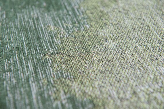 Louis De Poortere alfombra Meditation Lagoon 9331 Palm Green zoom 1
